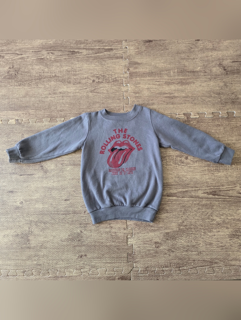 The Rolling Stones Pullover Sweater Boys Size 5T Gray Red
